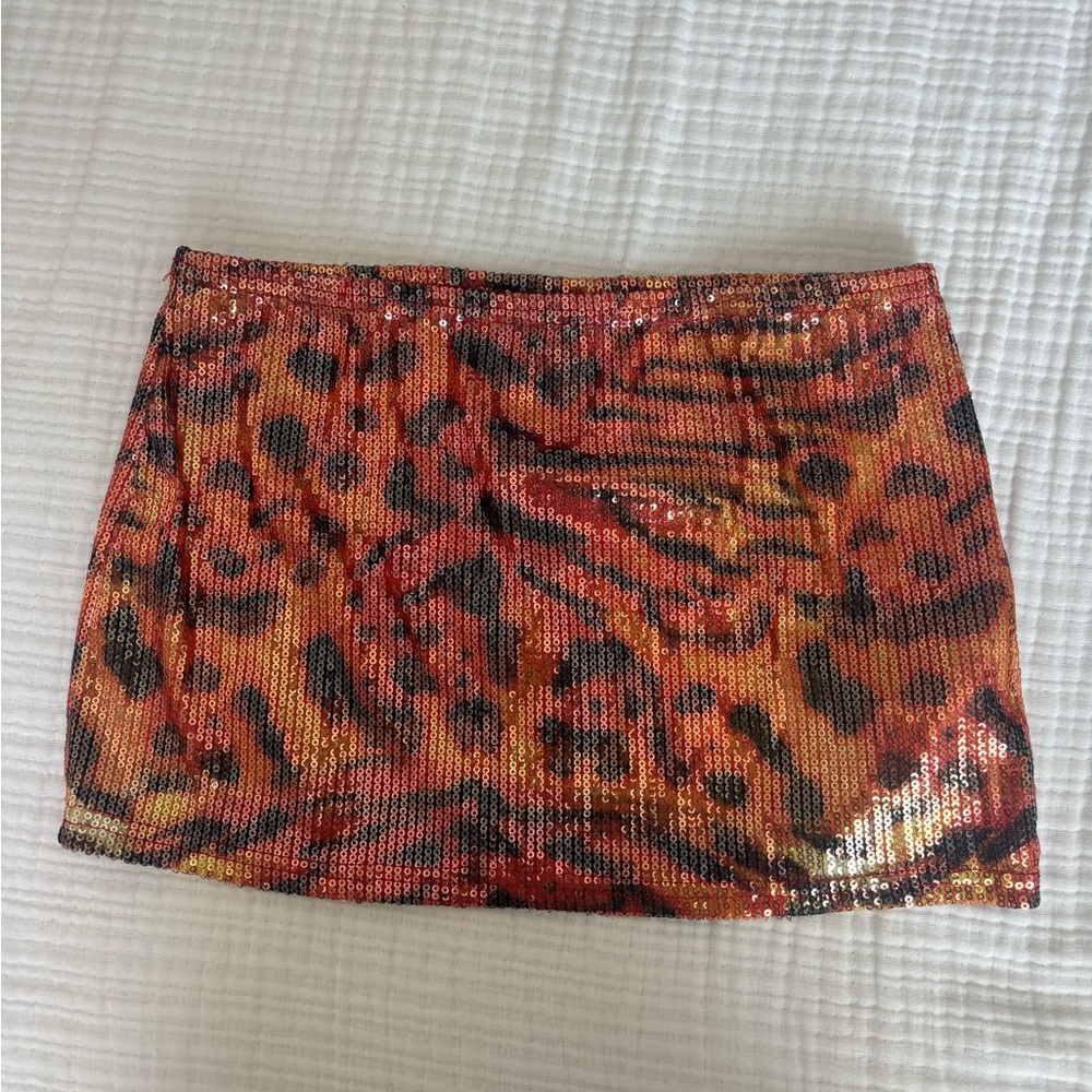 Tiger print sequins mini skirt